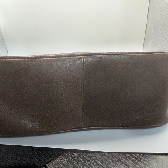 Gucci Brown and Cream Shoulder Bag - Picture 6 of 16